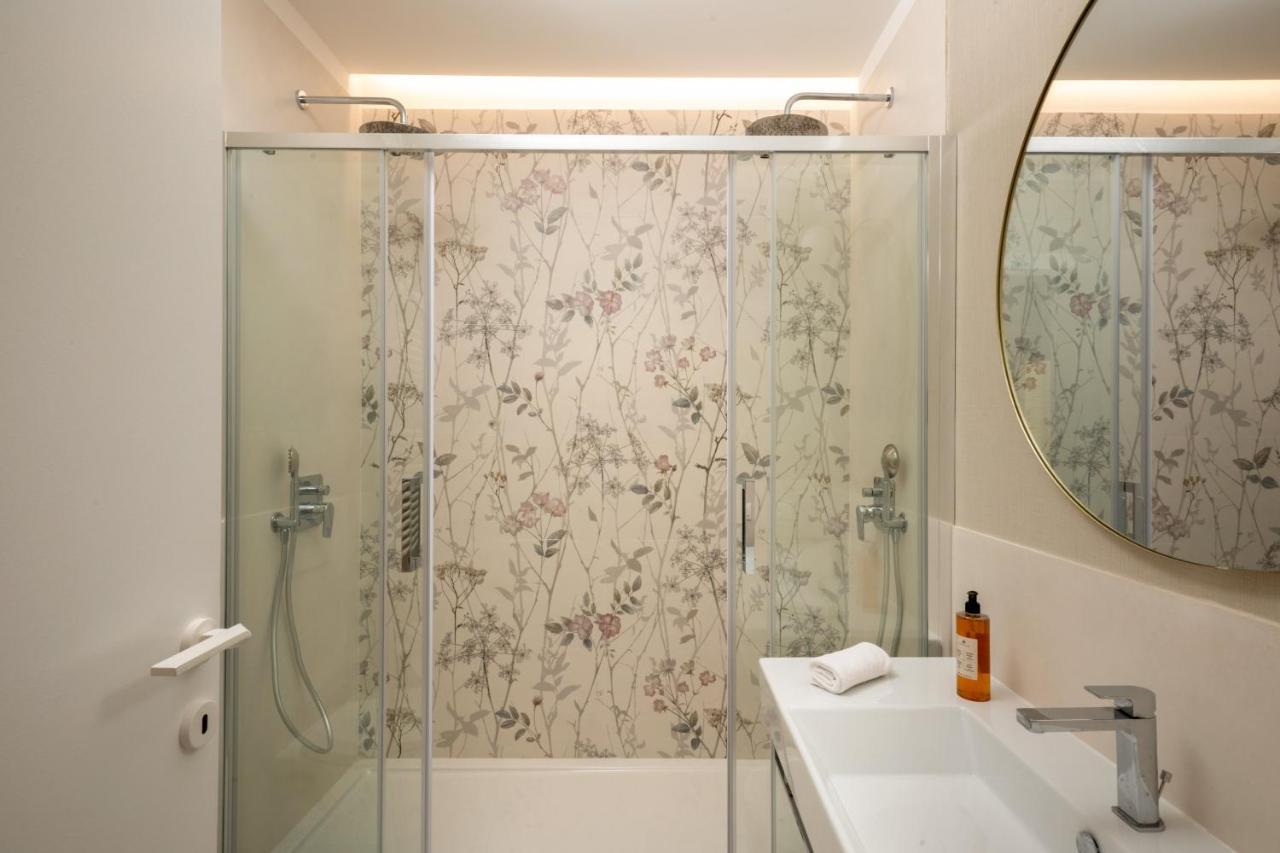 Casavignoni Luxury Apartment Near To Spanish Step โรม ภายนอก รูปภาพ